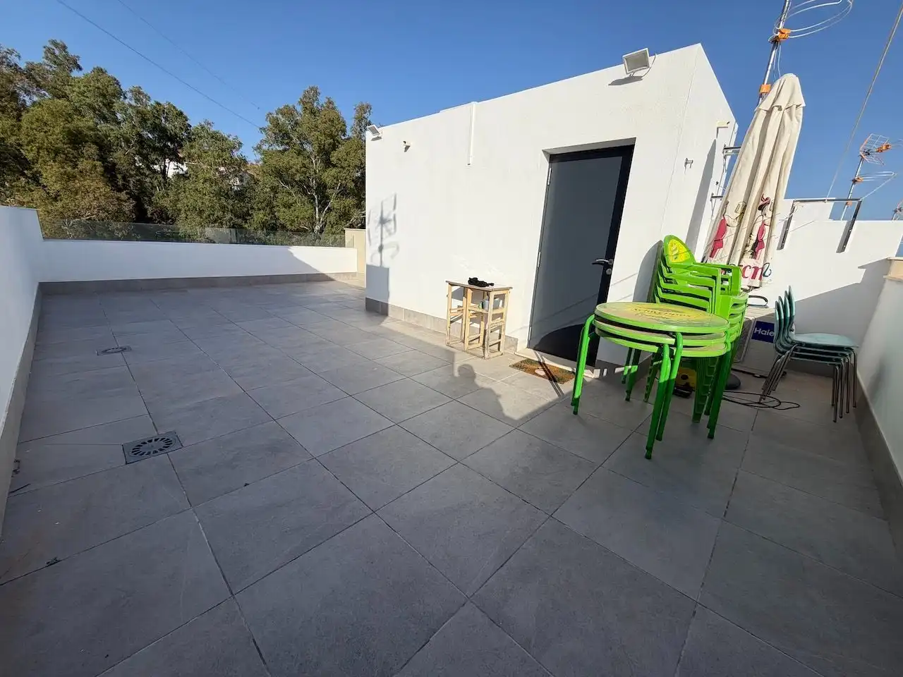Terrassa de Casa adosada en venda en Vélez-Málaga amb Terrassa, Traster i Piscina comunitària