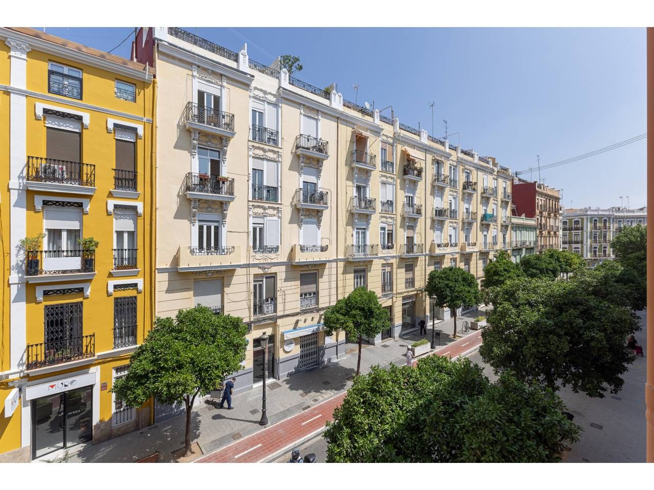 Vista exterior de Pis en venda en  Valencia Capital amb Aire condicionat, Moblat i Balcó