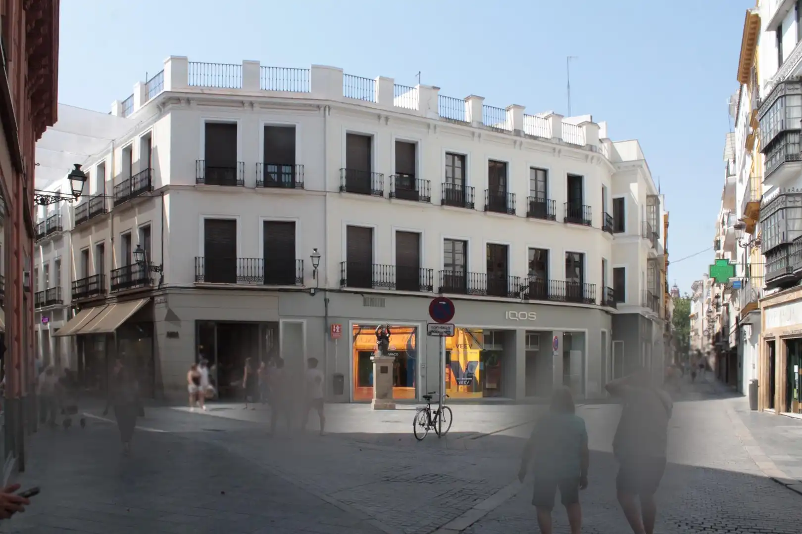 Vista exterior de Local de alquiler en Sevilla con Aire acondicionado