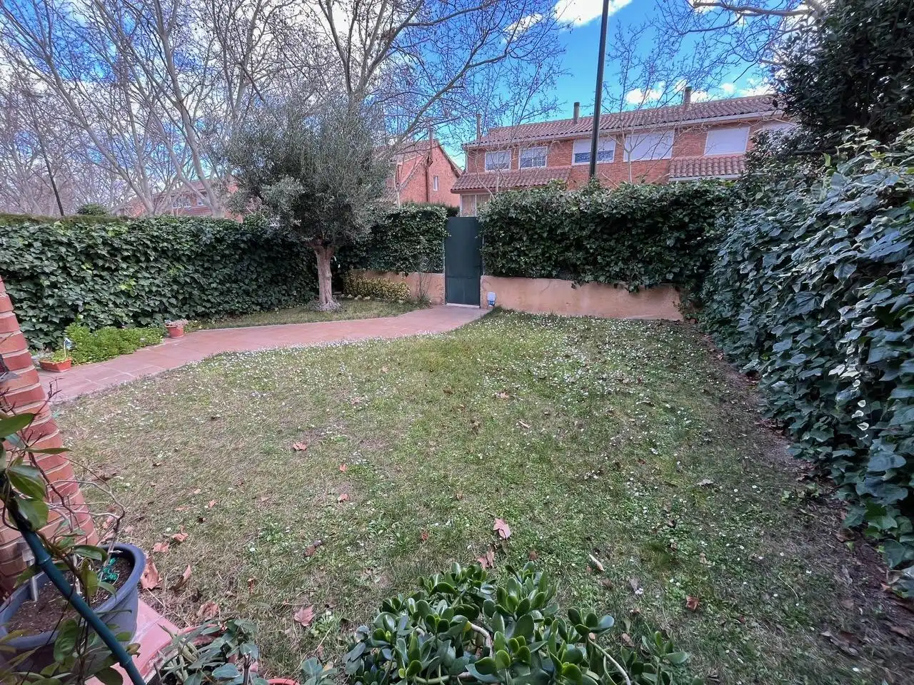Jardín de Casa adosada en venta en Zaragoza con Aire acondicionado, Calefacción y Jardín privado