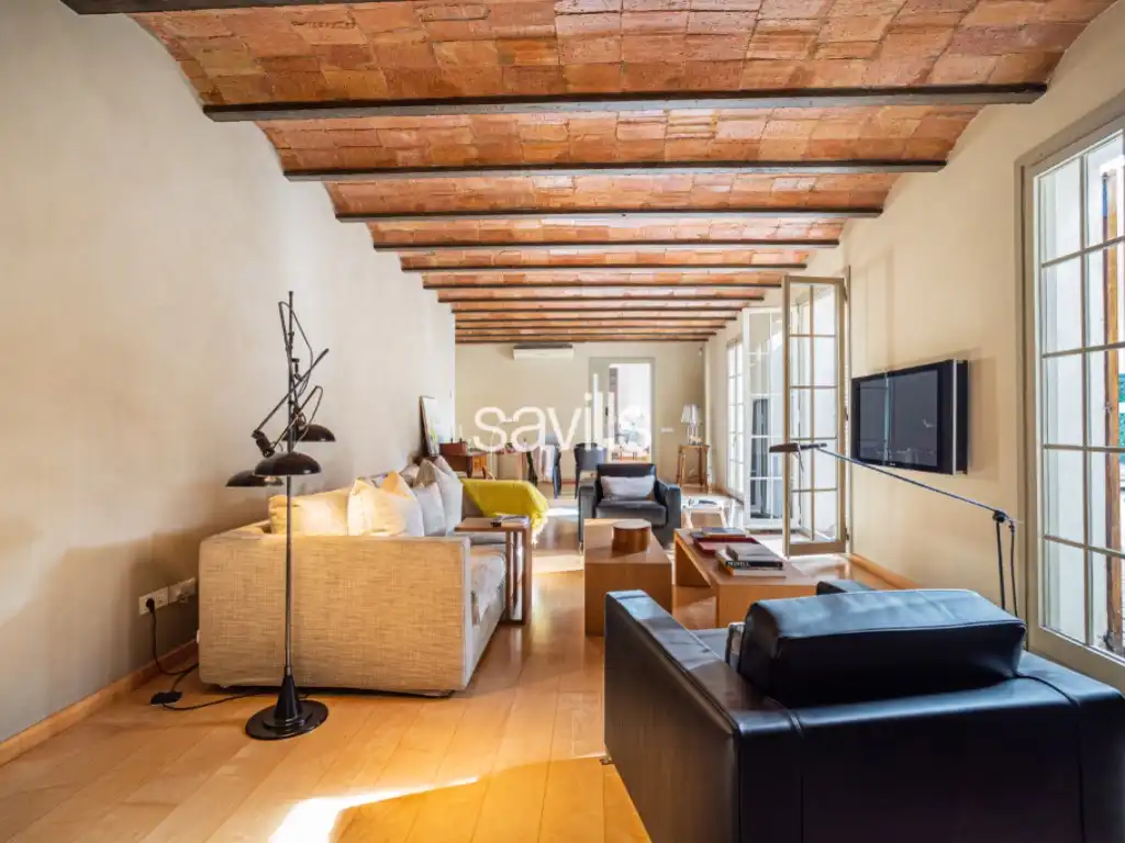Casa amb jardí en venda a Tiana