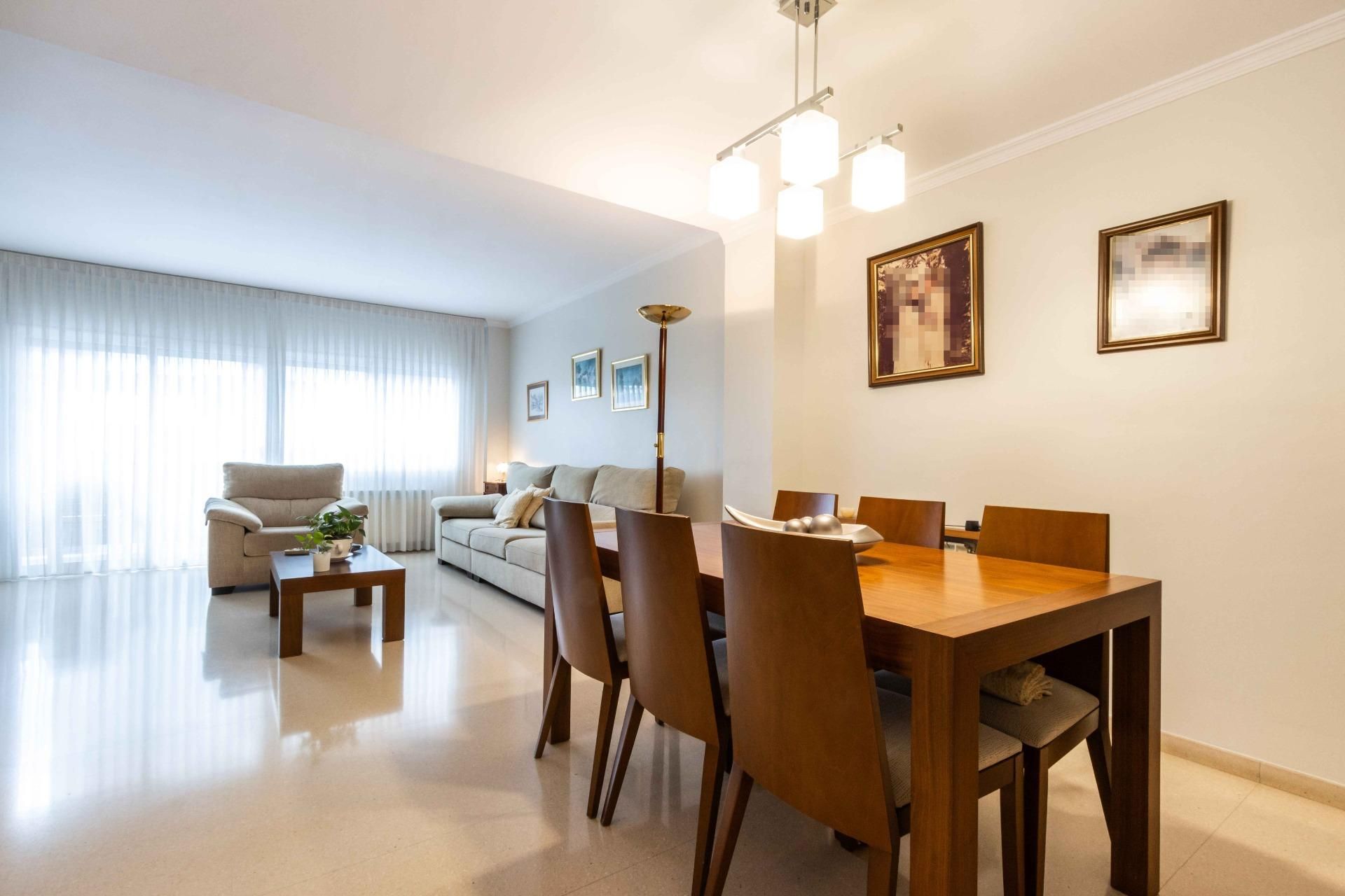Piso en venta en Eixample, Centre - Sant Oleguer