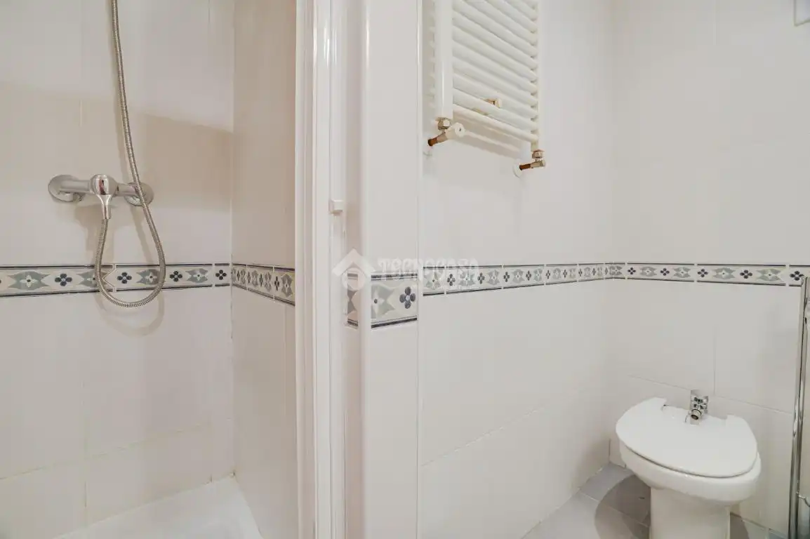 Baño de Piso en venta en Barcelona con Aire acondicionado y Calefacción