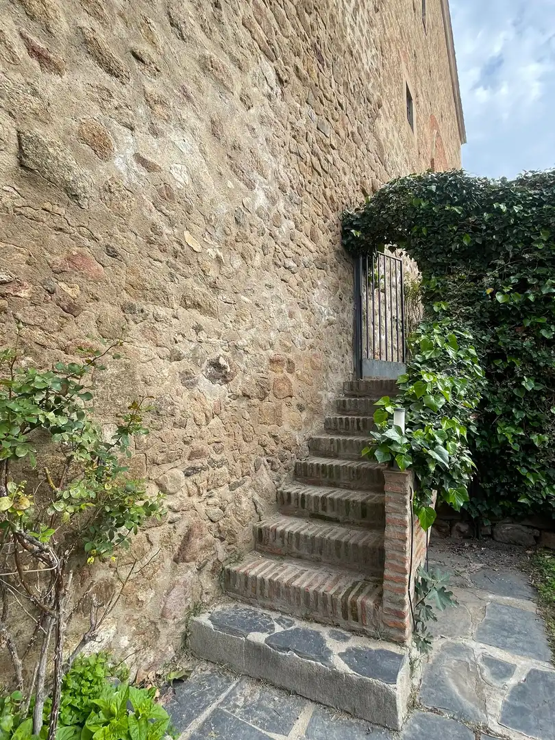 Vista exterior de Casa o xalet en venda en Plasencia amb Aire condicionat, Calefacció i Jardí privat