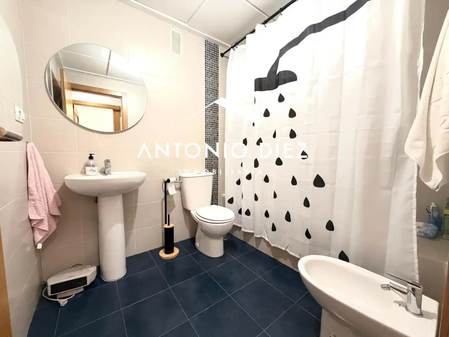 Baño de Piso en venta en Monforte del Cid con Terraza, Trastero y Amueblado