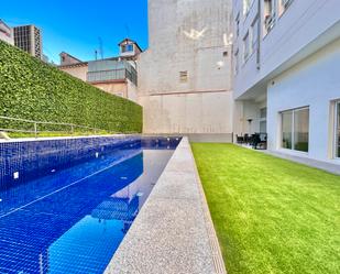 Swimming pool of Flat for sale in  Madrid Capital  with Air Conditioner and Swimming Pool