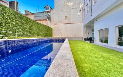 Swimming pool of Flat for sale in  Madrid Capital  with Air Conditioner and Swimming Pool