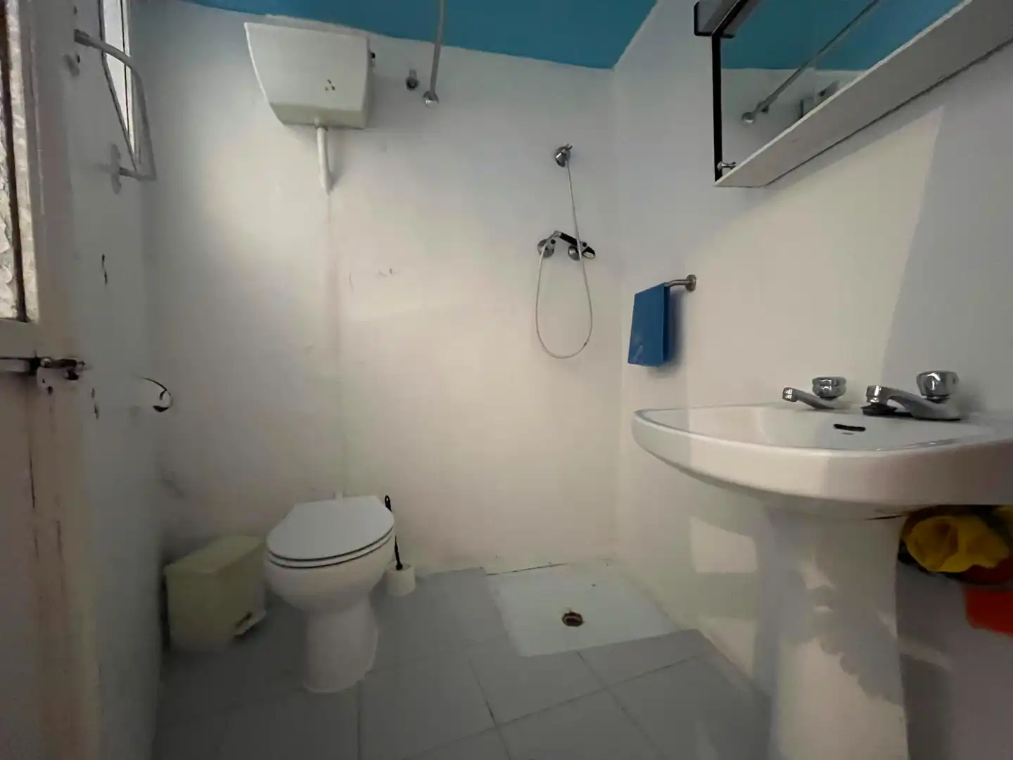 Bathroom of Houses for sale in Dúrcal