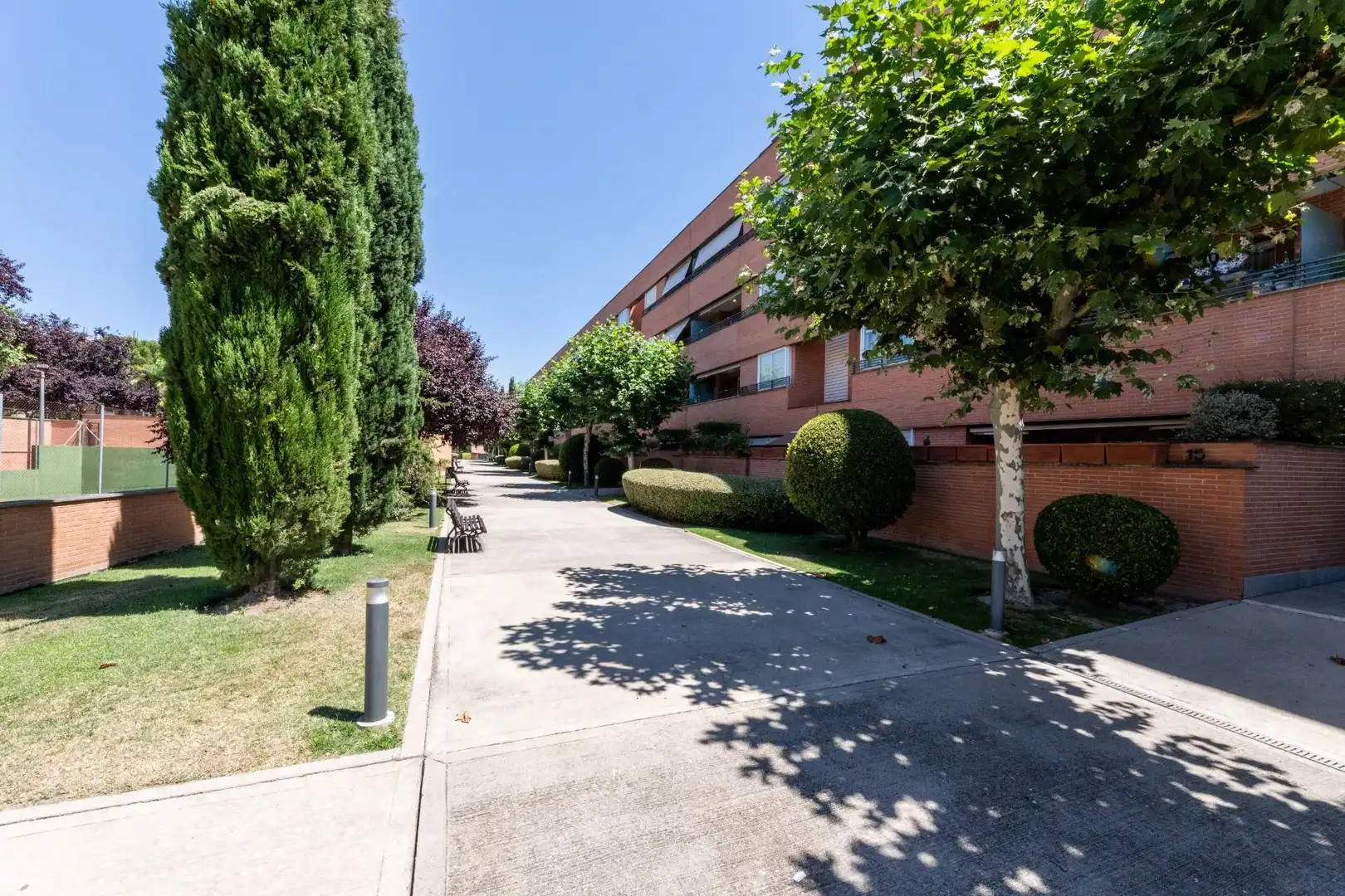 Exterior view of Flat for rent in Pozuelo de Alarcón  with Air Conditioner, Heating and Private garden