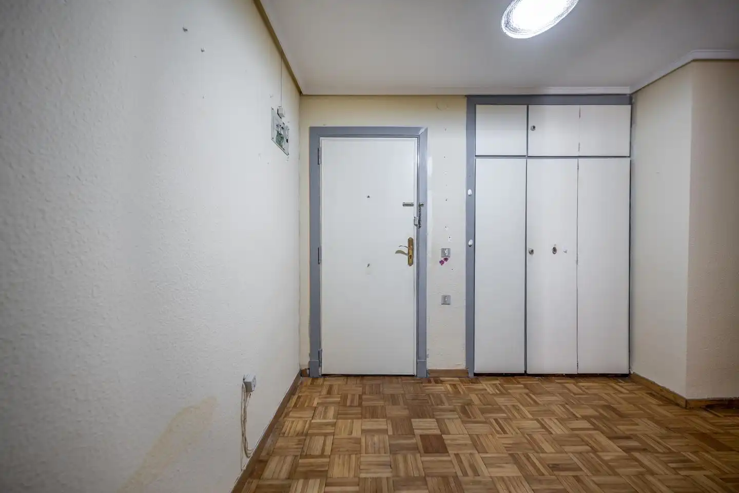 Piso en venta en Ávila con Calefacción, Parquet y Terraza