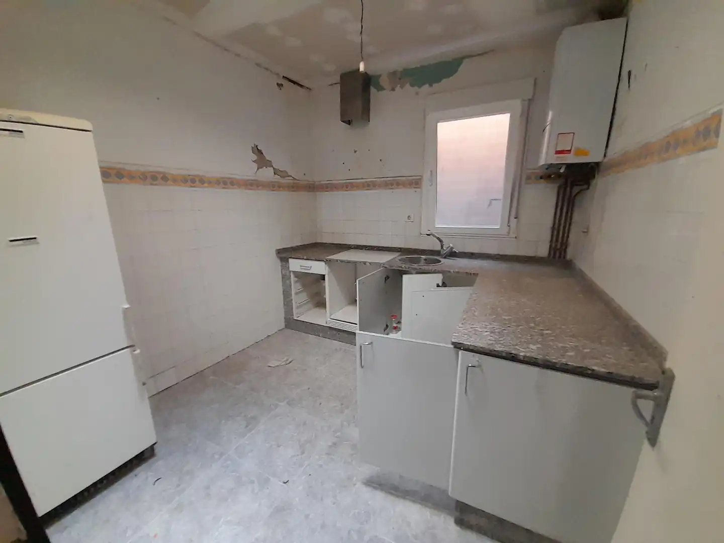 Cocina de Casa o chalet en venta en Cacabelos con Calefacción, Terraza y Balcón