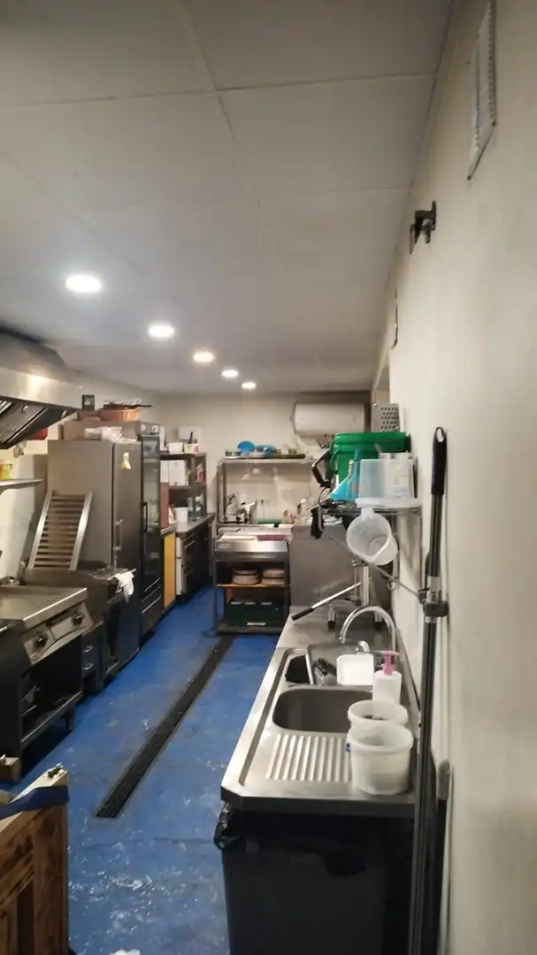 Kitchen of Commercial properties for transfer in Aranjuez  with Air Conditioner and Furnished