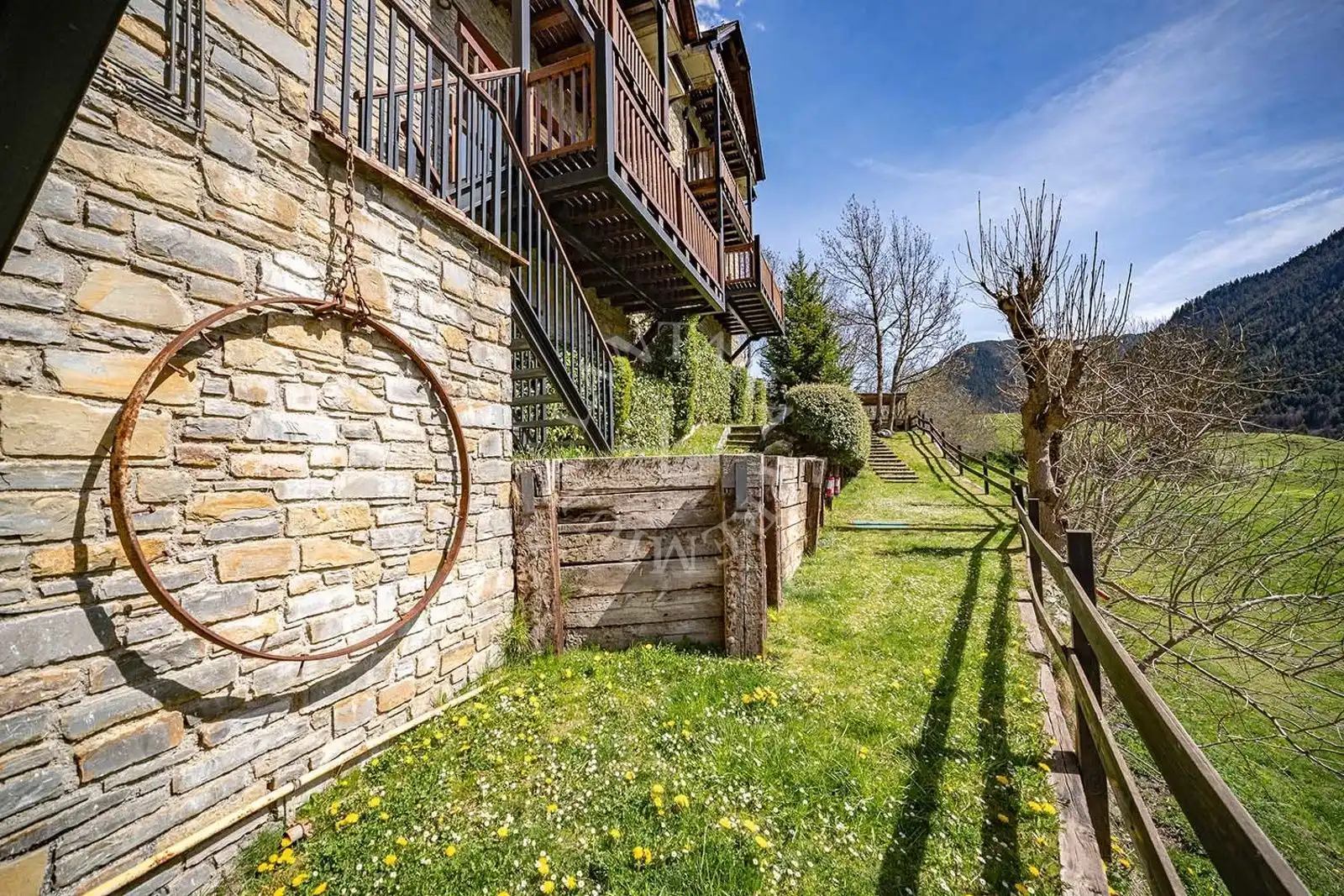 Vista exterior de Casa o xalet en venda en Naut Aran amb Traster