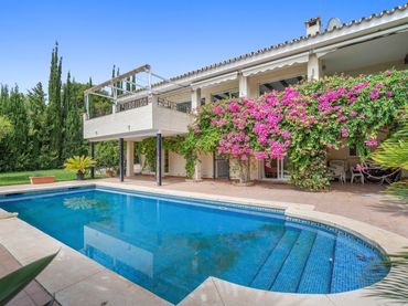 Maison avec balcon à vendre à San Pedro de Alcántara