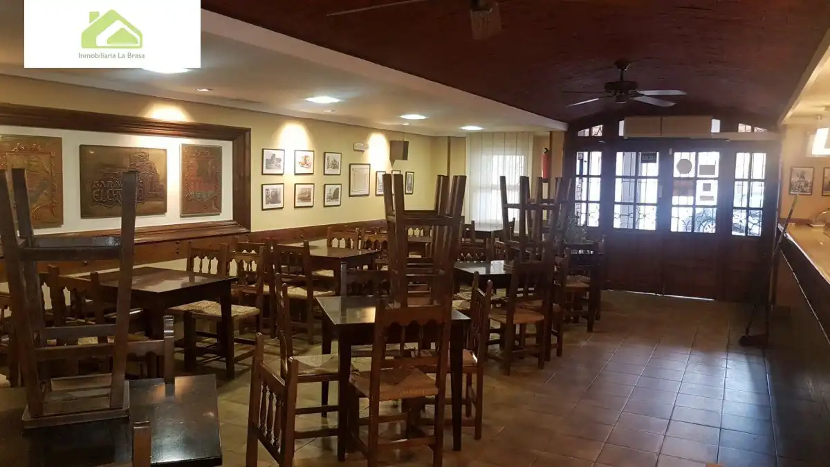 Local comercial en venda a Casco Antiguo, imagen 40