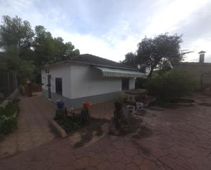 Vista exterior de Casa o xalet de lloguer en La Bisbal del Penedès amb Aire condicionat