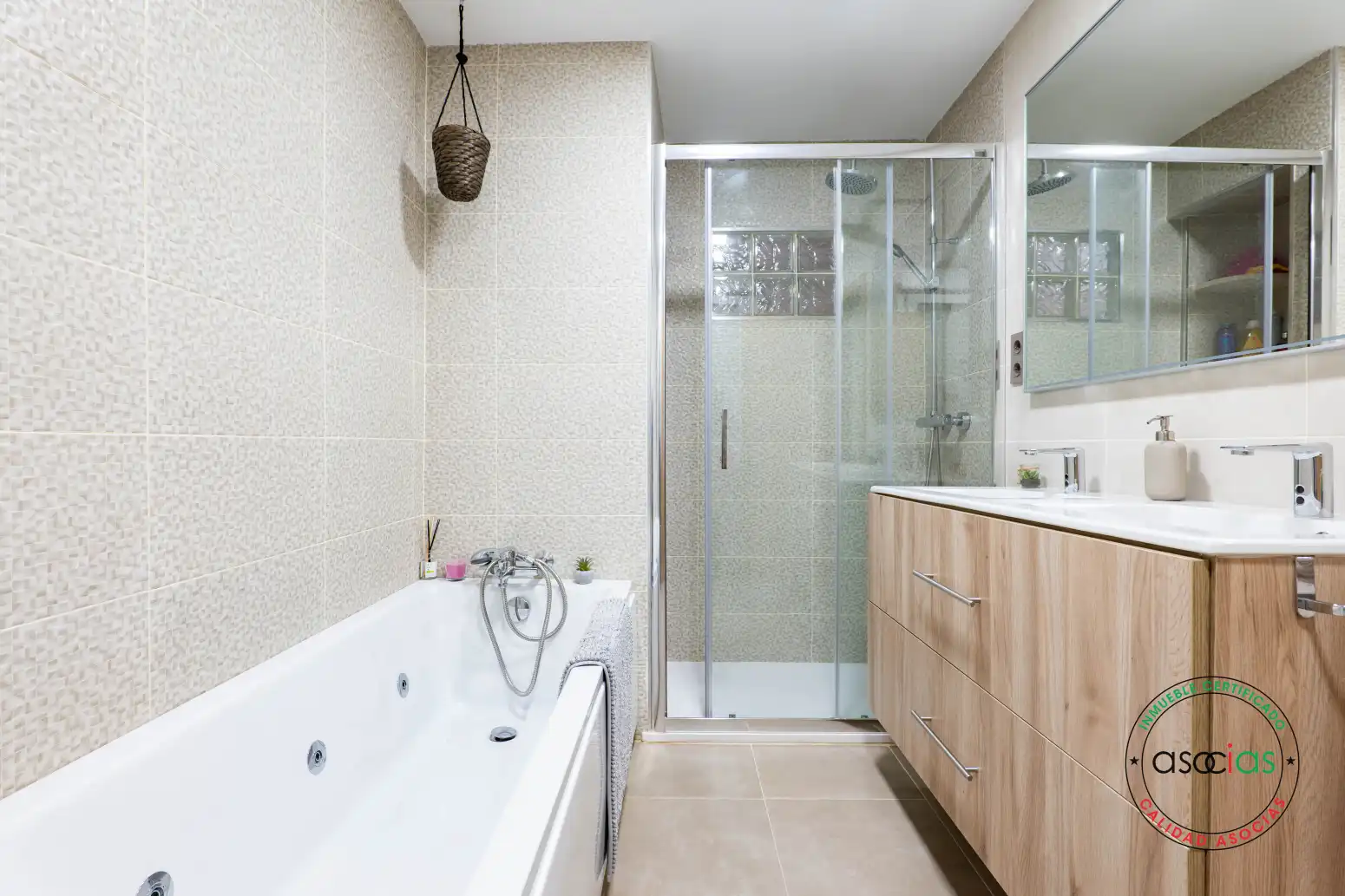 Baño de Piso en venta en Mieres (Asturias) con Calefacción