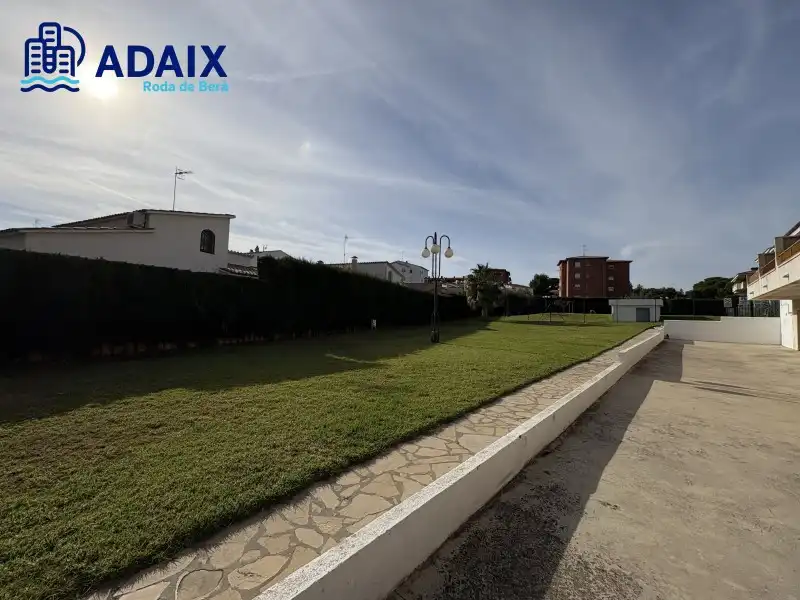 Casa adosada en venta en Roda de Berà