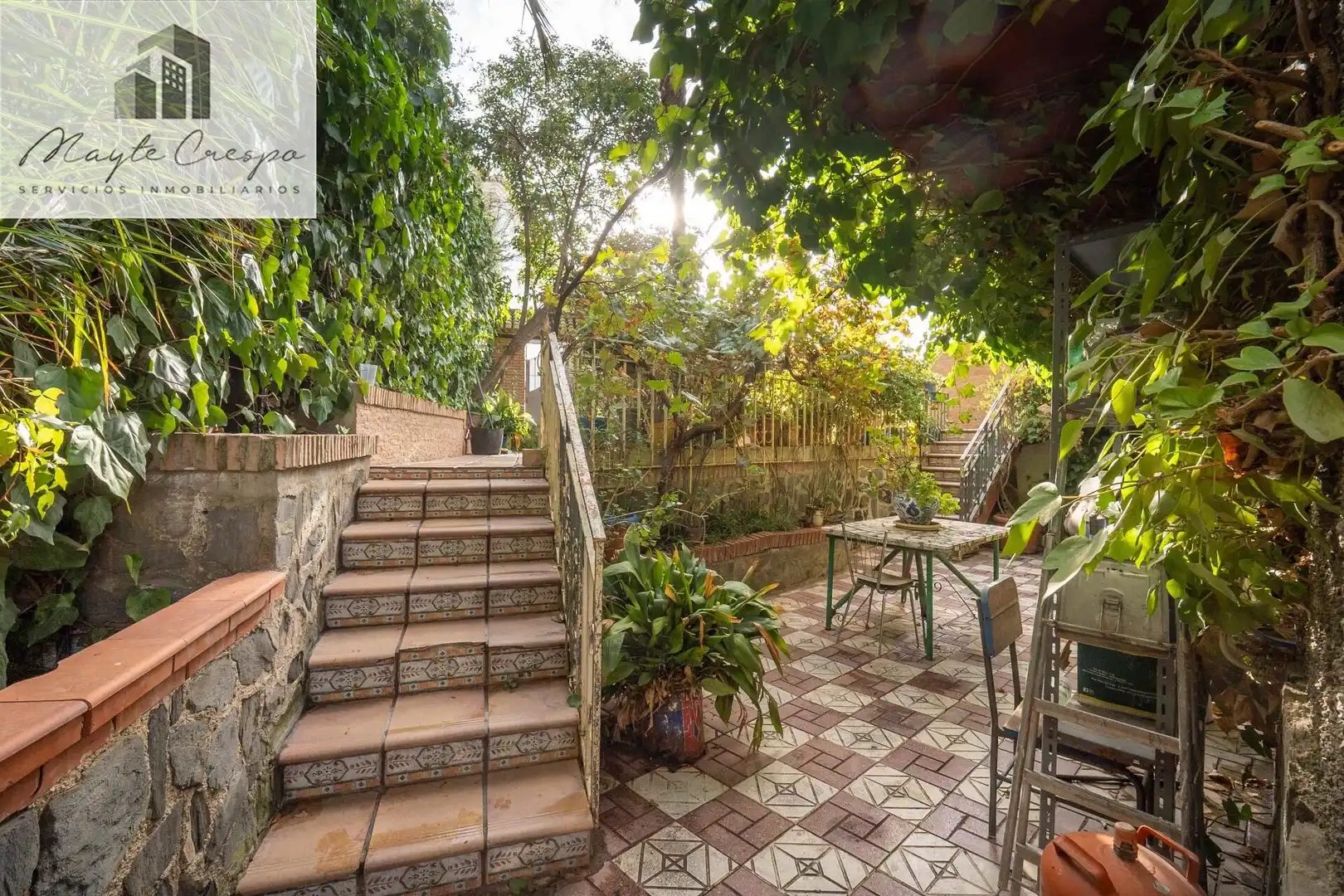 Terrassa de Casa o xalet en venda en La Zubia amb Calefacció, Jardí privat i Terrassa