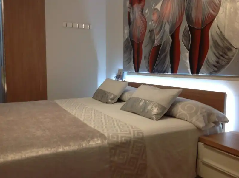 Habitación de Piso en venta en Santo Domingo de la Calzada con Calefacción, Parquet y Trastero