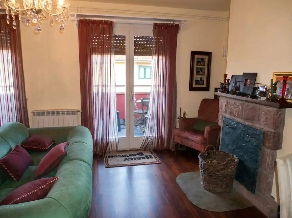 Sala de estar de Dúplex en venta en Prades con Calefacción, Parquet y Terraza