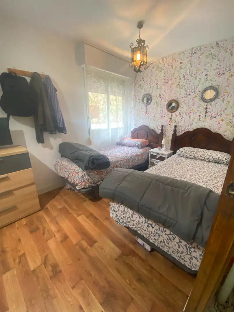 Habitación de Finca rústica en venta en San Martín del Rey Aurelio con Jardín privado, Terraza y Trastero