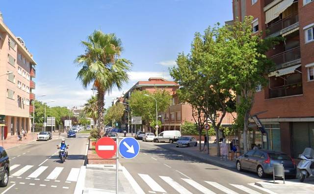 Local comercial en Venta en Av Remolar en Sagnier - Plaça de Catalunya