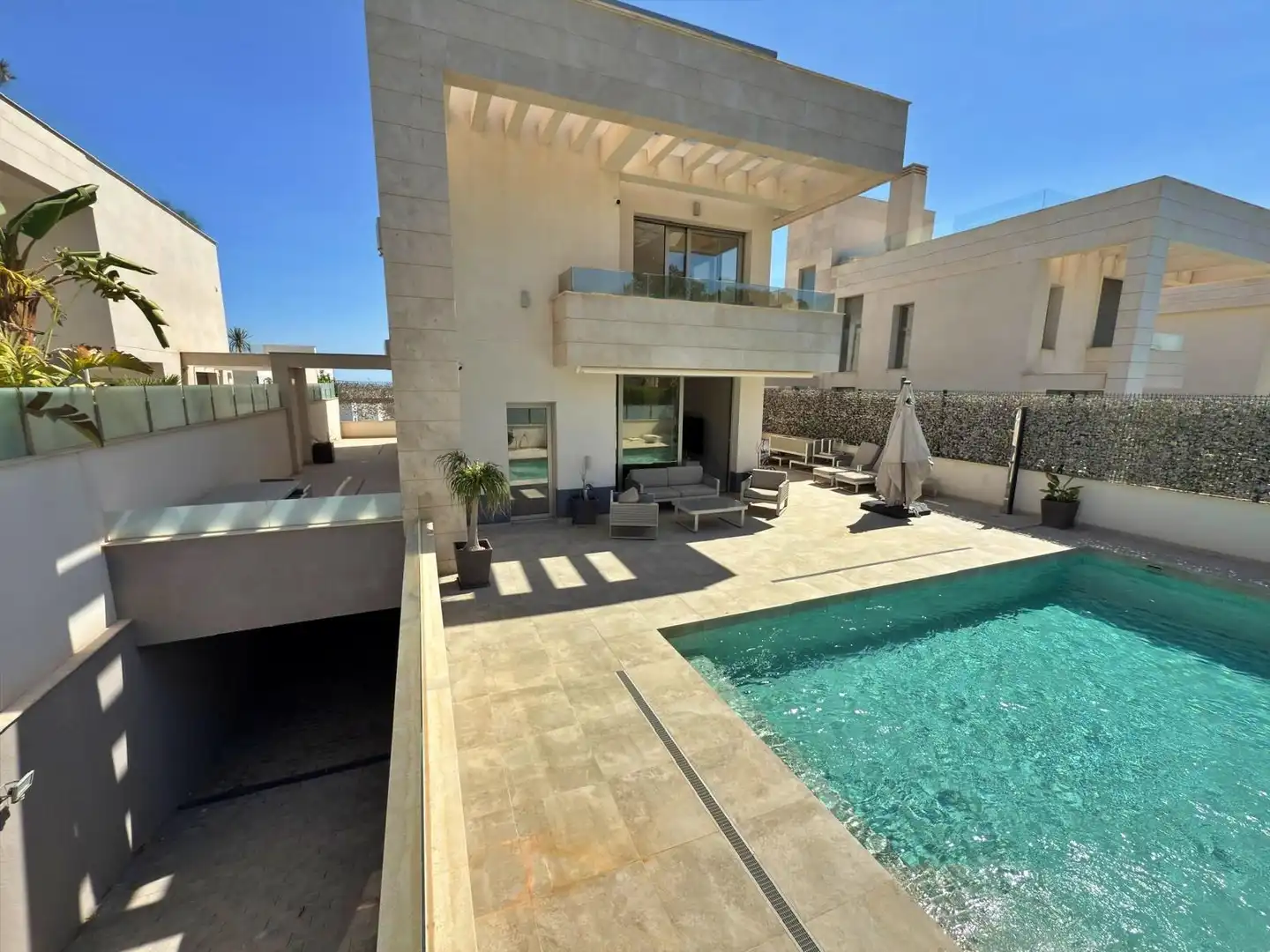Piscina de Casa o xalet en venda en Orihuela amb Aire condicionat, Calefacció i Jardí privat