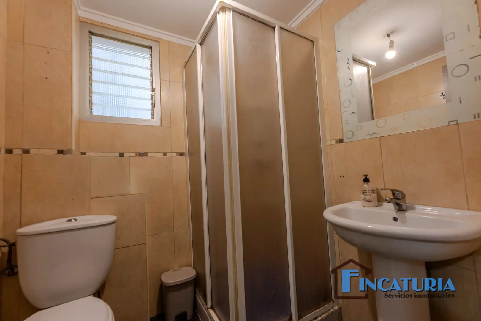 Baño de Piso en venta en Riba-roja de Túria con Aire acondicionado, Trastero y Balcón