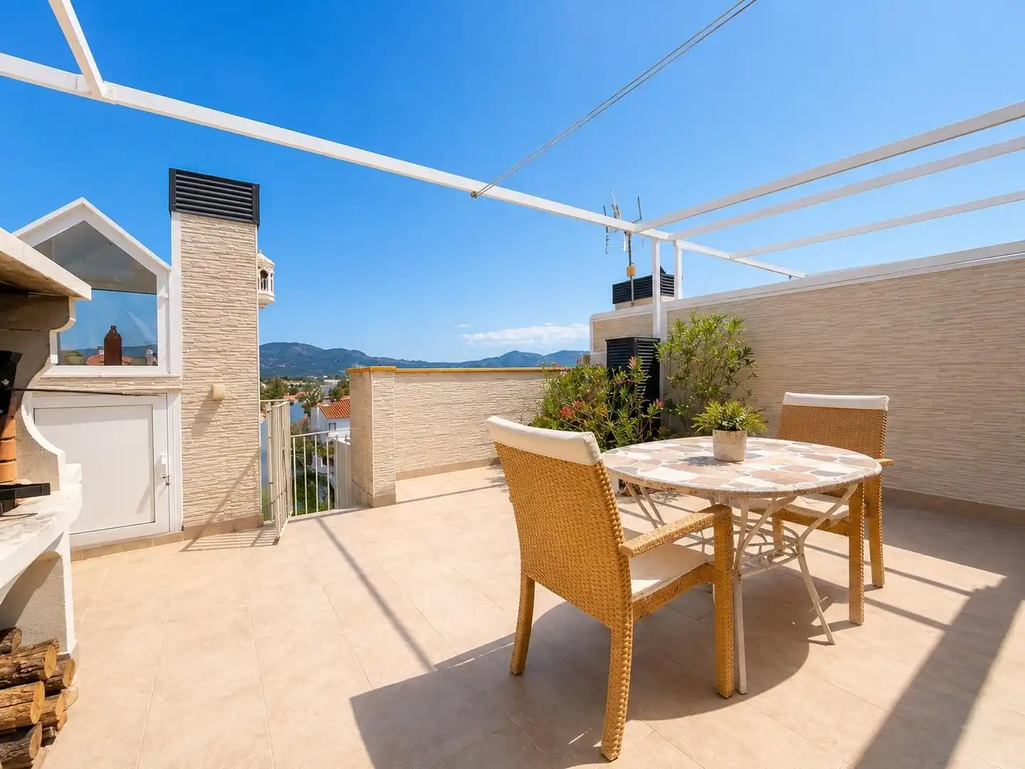 Terrace of Attic for sale in Empuriabrava  with Air Conditioner, Heating and Terrace