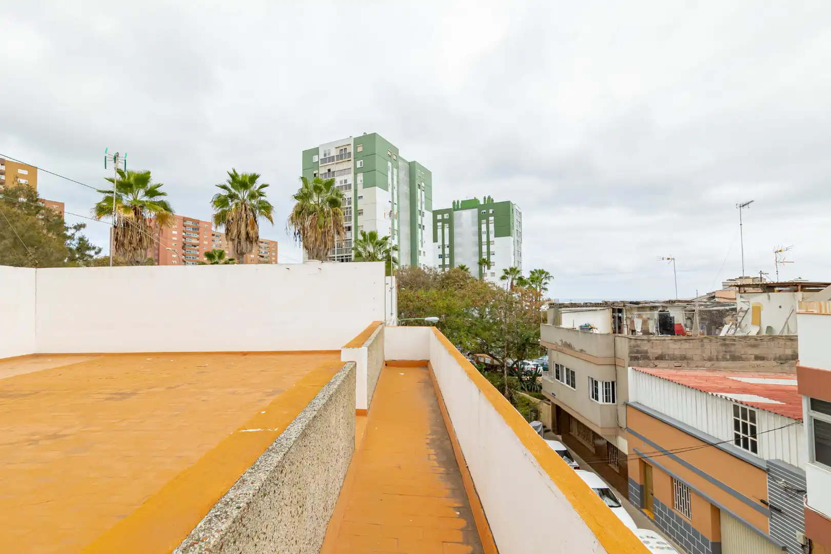 Exterior view of Houses for sale in Las Palmas de Gran Canaria  with Terrace, Storage room and Balcony