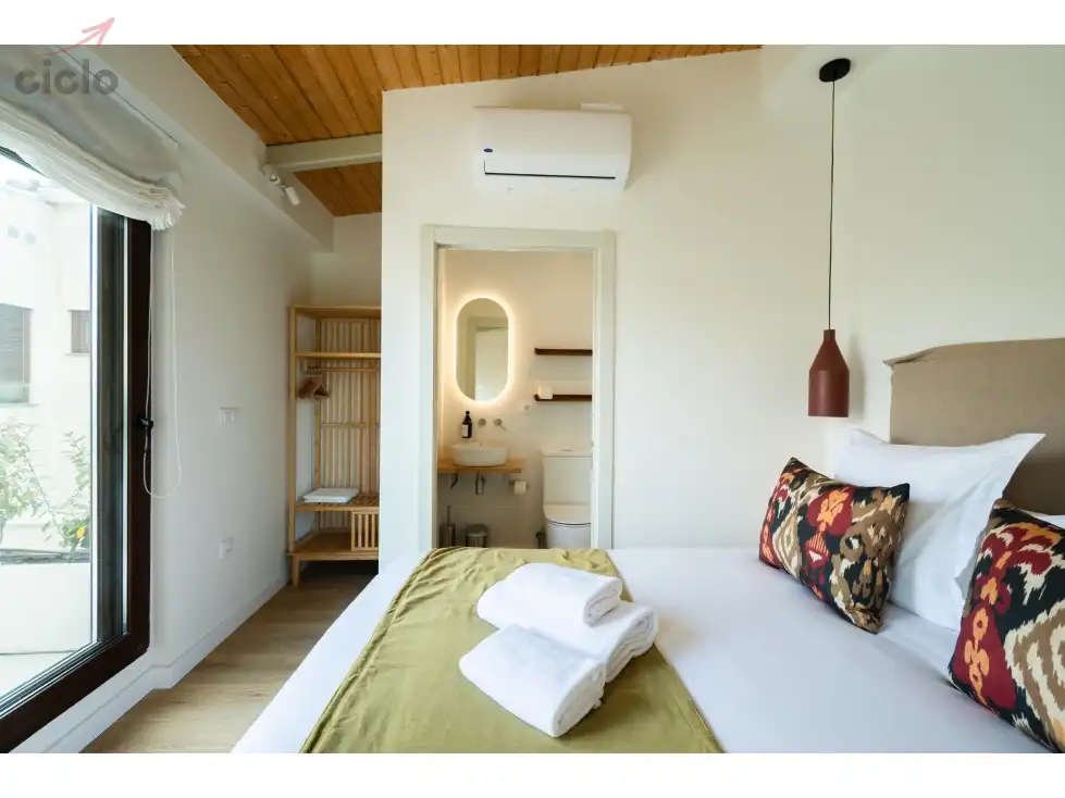 Bedroom of Flat for sale in Sevilla  with Terrace, Swimming Pool and Furnished