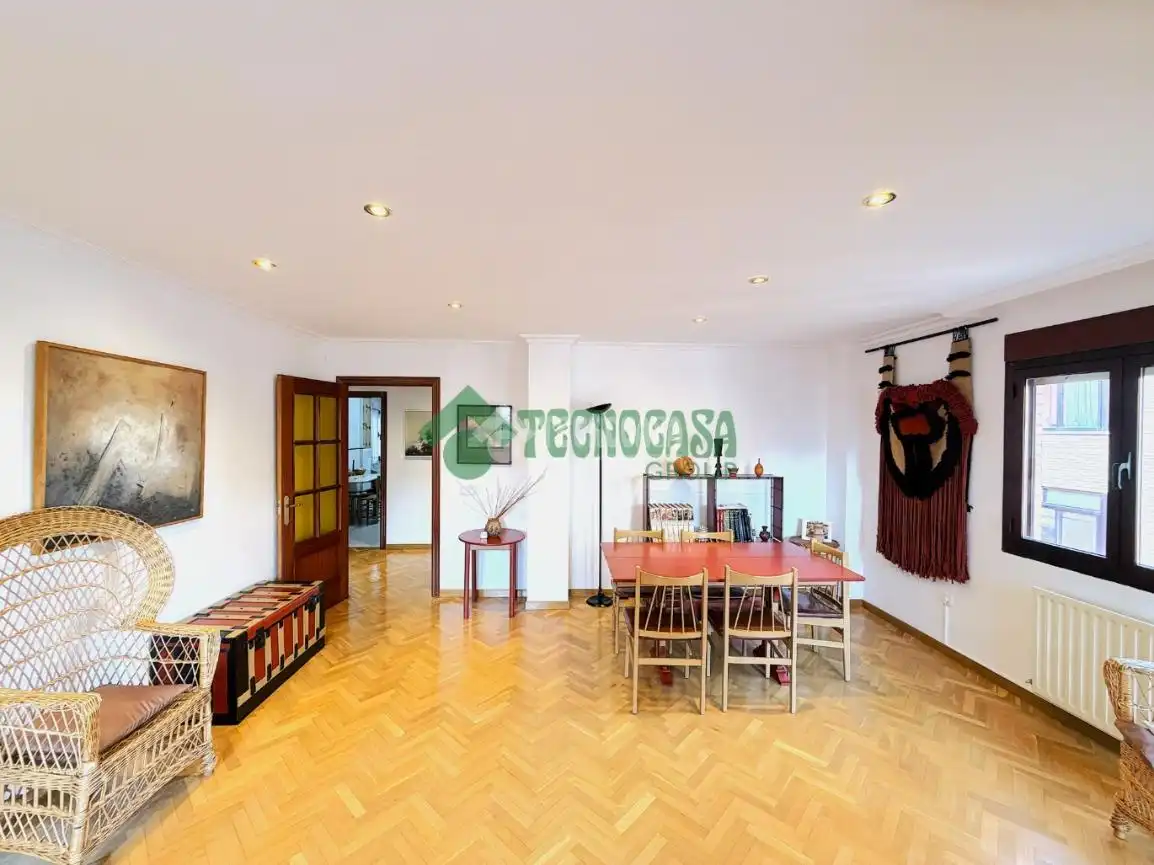 Flat for sale in Cuenca  with Air Conditioner, Heating and Terrace