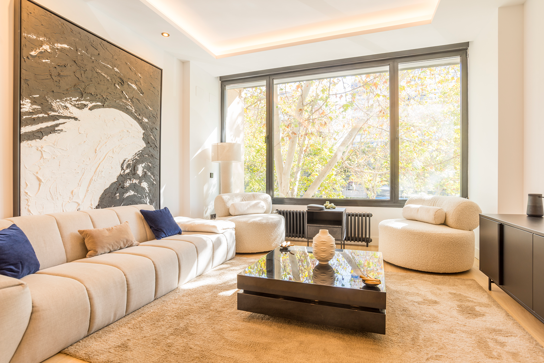 Living room of Apartment for sale in  Madrid Capital  with Air Conditioner and Terrace