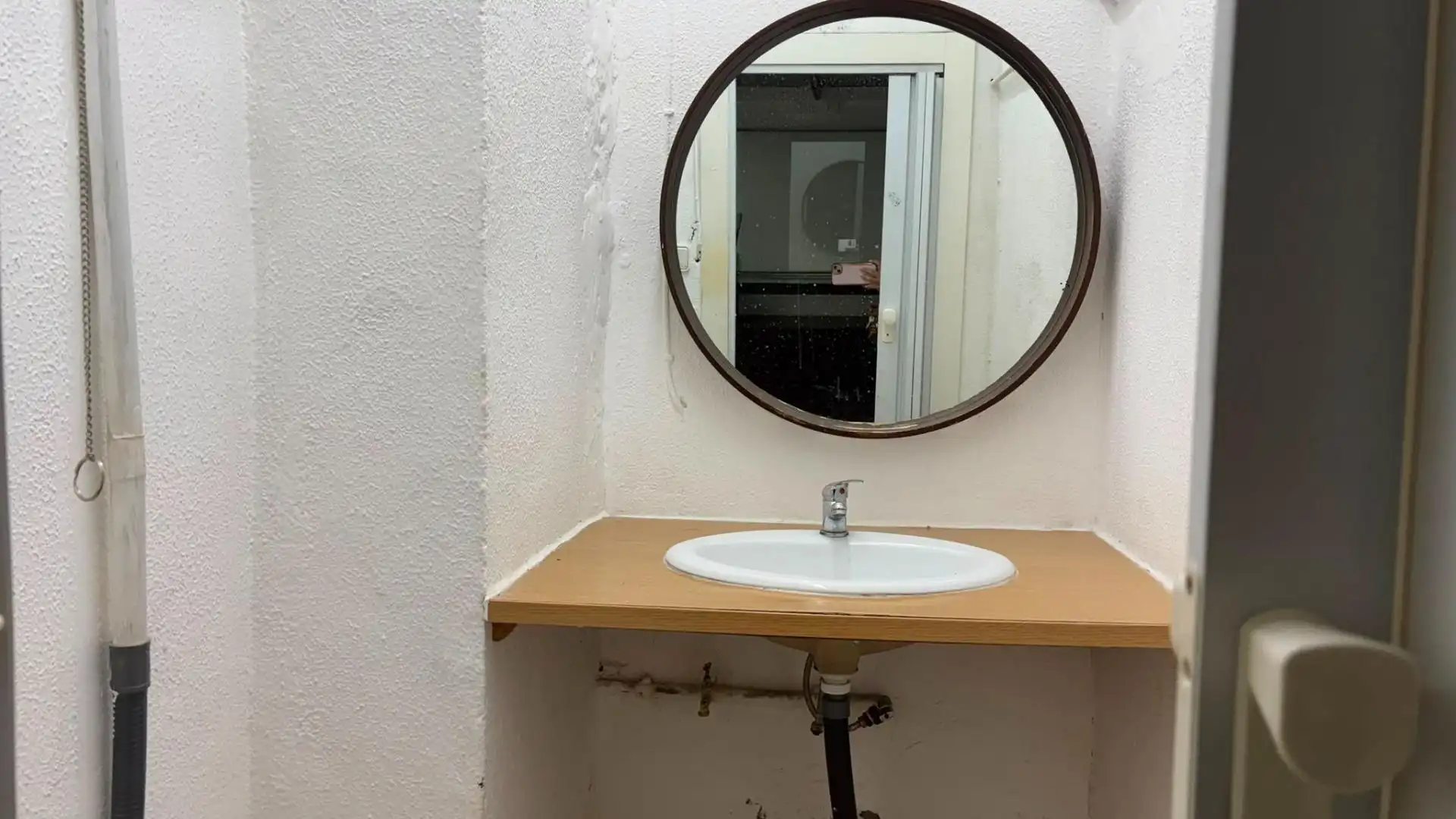 Badezimmer von Geschaftsraum zur Miete in Sur