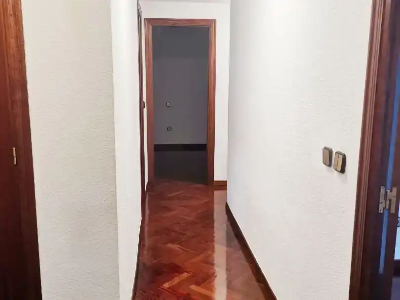 Wohnung zur Miete in Salamanca Capital mit Balkon