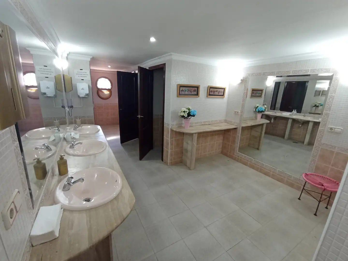 Baño de Local en venta en Chipiona