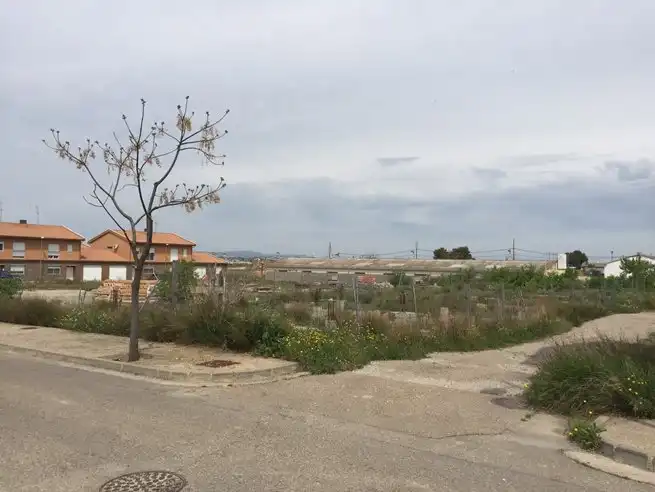 Buildings for sale in San Mateo de Gállego