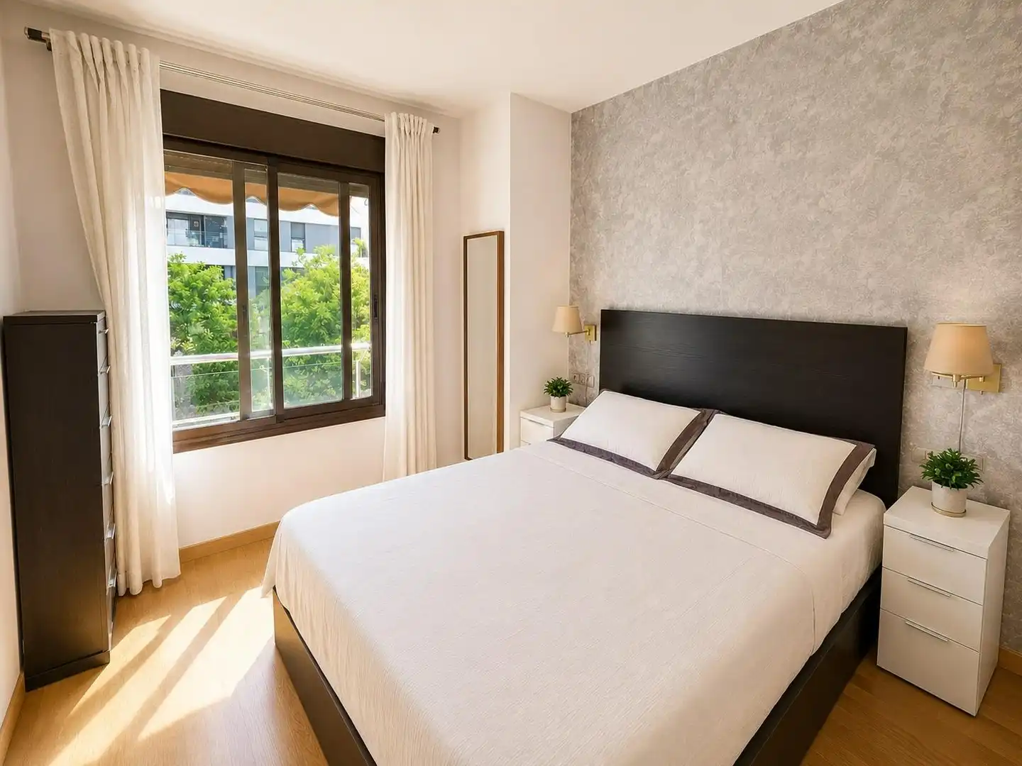Wohnung zur Miete in Calle Poetisa Alfonsina Domínguez, El Cónsul - Ciudad Universitaria - El Romeral