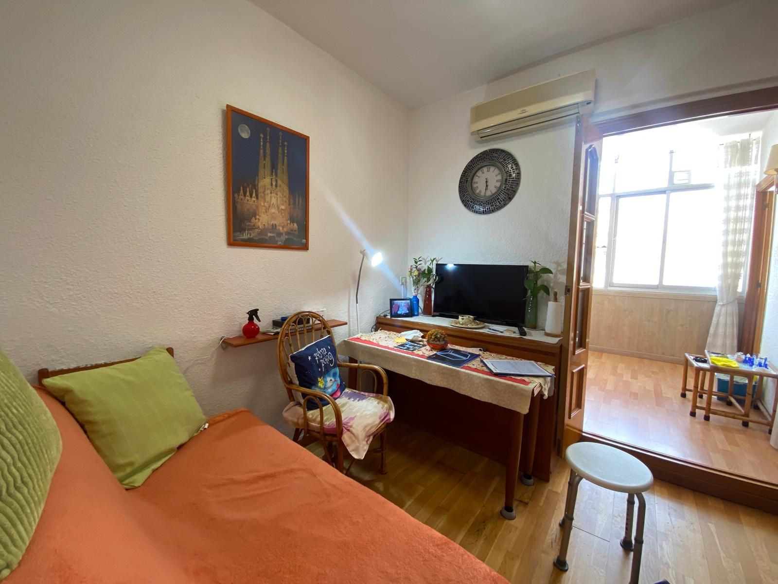 Bedroom of Flat for sale in L'Hospitalet de Llobregat  with Terrace and Balcony