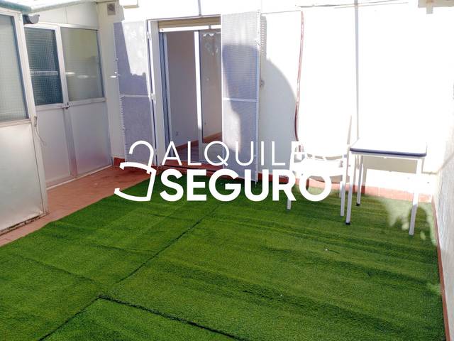 Piso en Alquiler en de Etruria en Canillejas