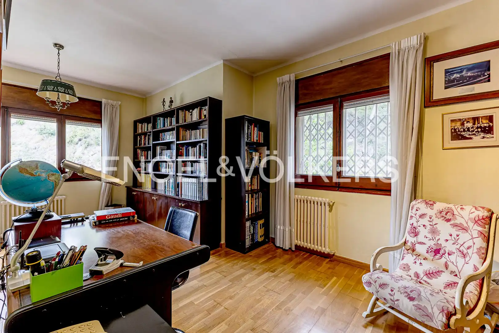 Sala d'estar de Casa o xalet en venda en Castelldefels amb Aire condicionat, Calefacció i Jardí privat