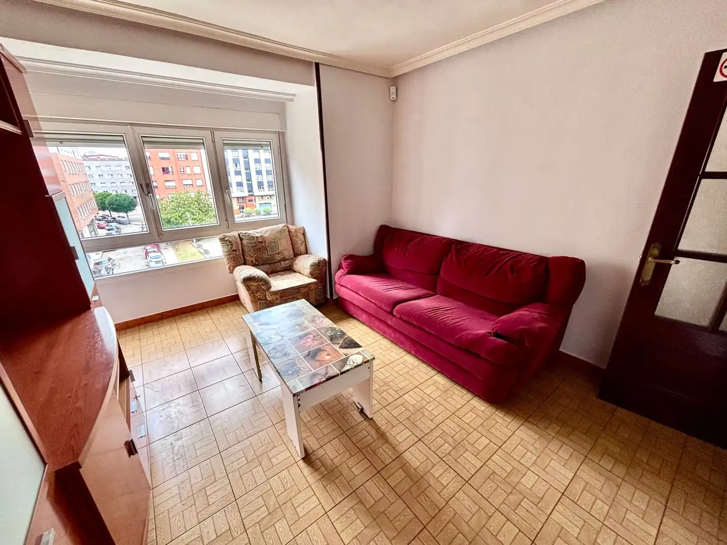 Habitación de Piso en venta en Gijón  con Calefacción, Parquet y Amueblado