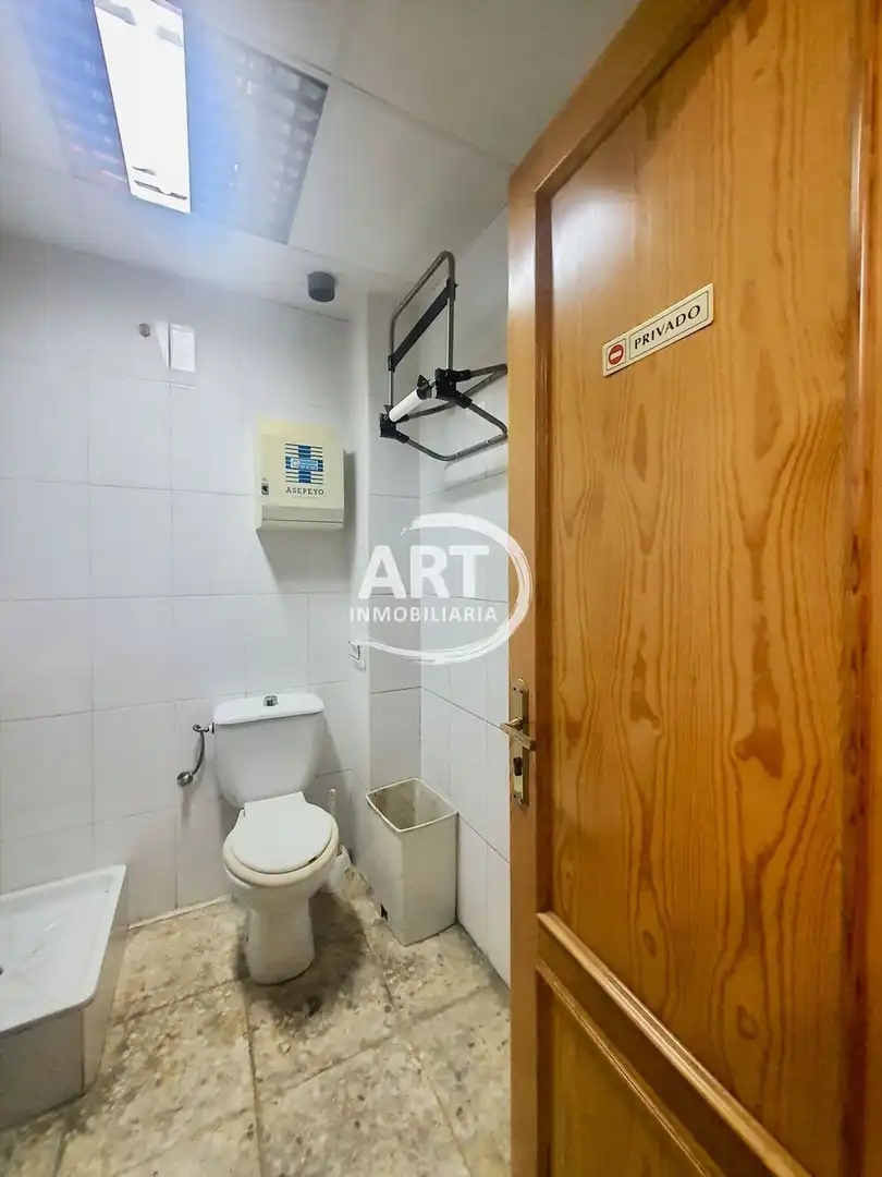 Local en venta en Manises con Aire acondicionado