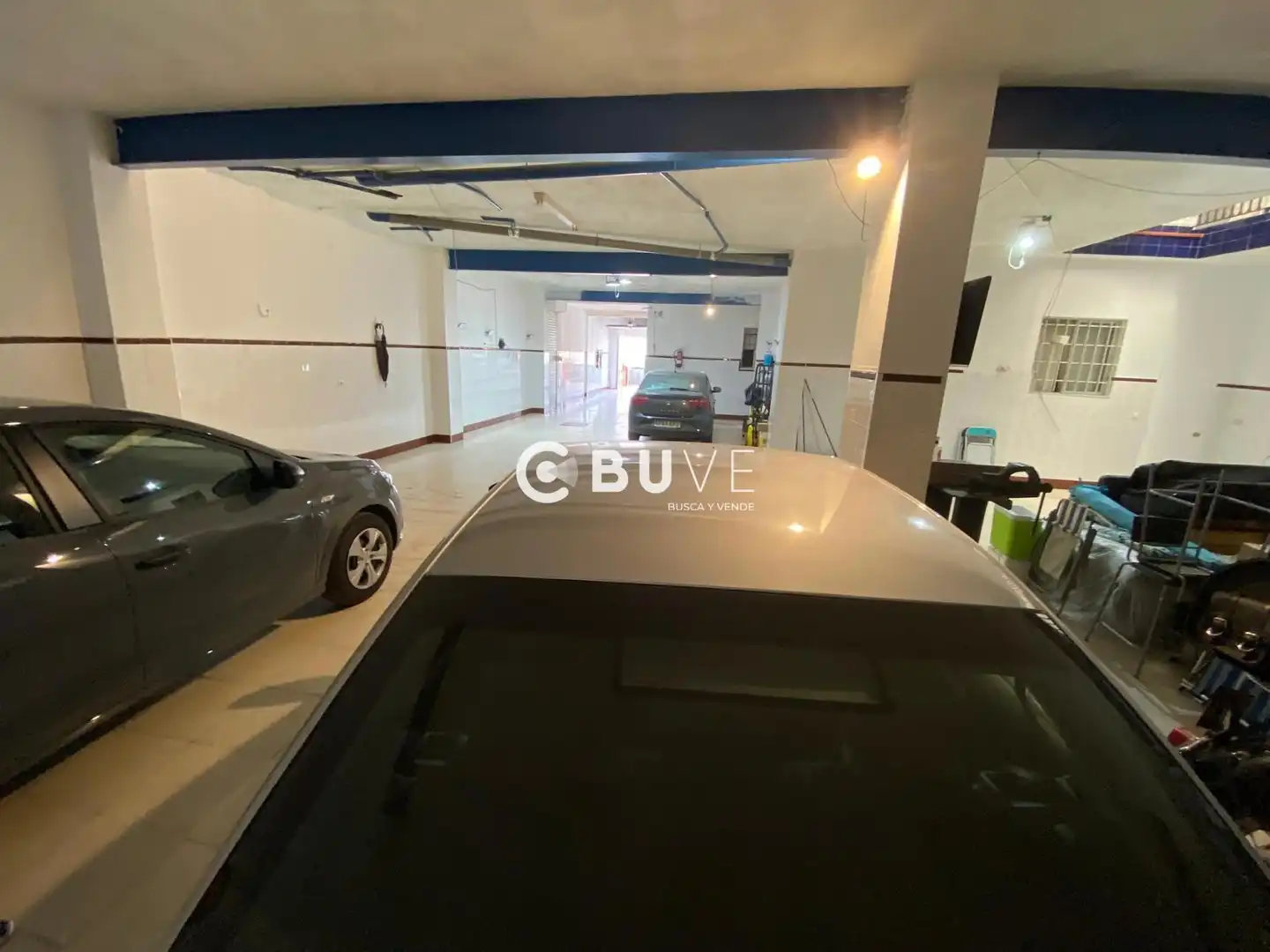 Aparcament de Casa o xalet en venda en Alcalá de Guadaira amb Aire condicionat, Traster i Moblat