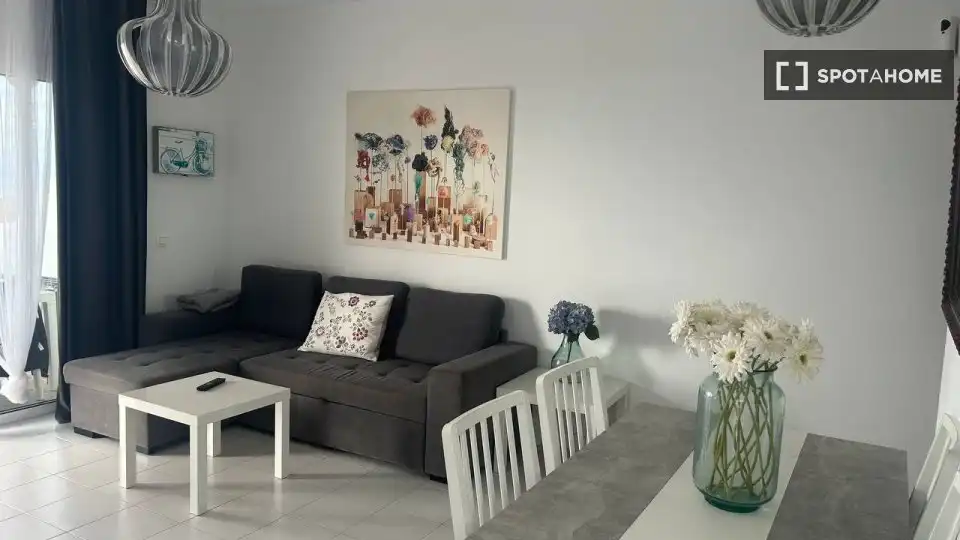 Sala de estar de Apartamento para compartir en San Bartolomé con Aire acondicionado, Terraza y Amueblado