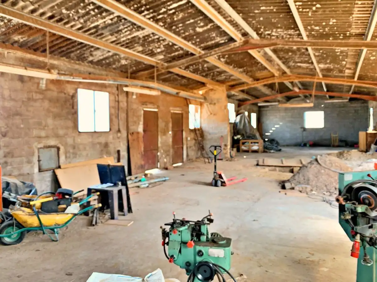 Nave industrial in vendita a Urbanitzacions