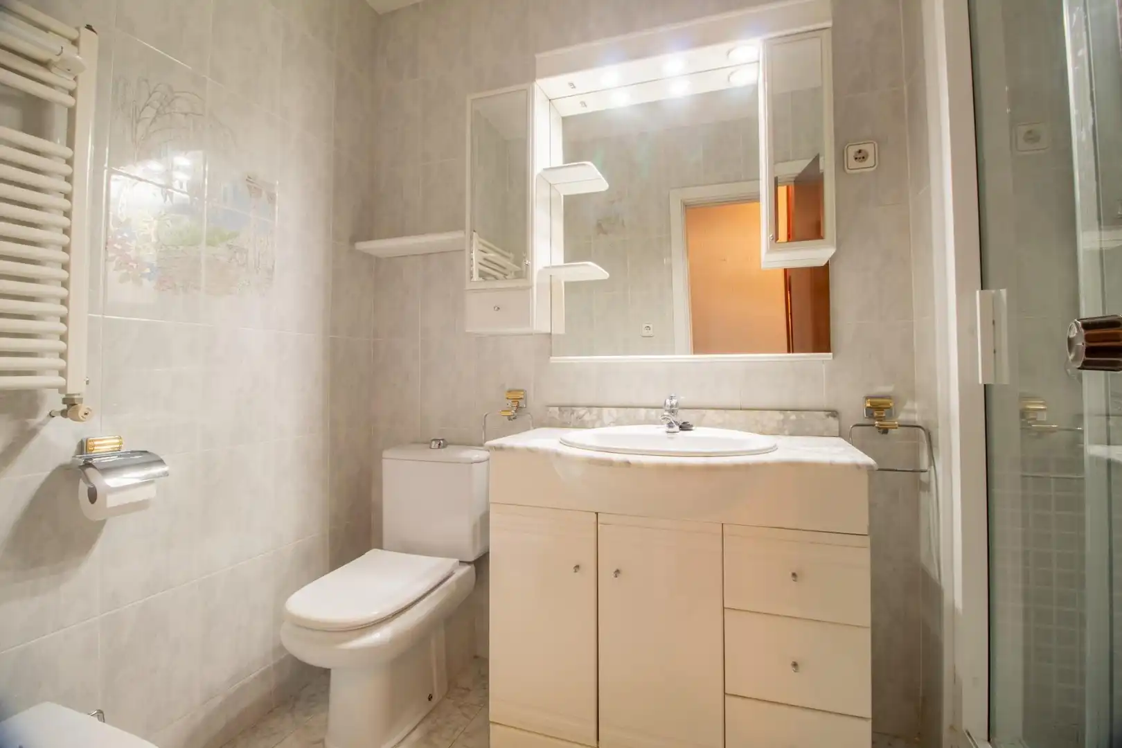 Baño de Piso en venta en Cerdanyola del Vallès con Terraza