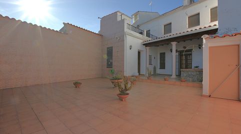 Foto 5 von Einfamilien-Reihenhaus zum Verkauf in Avenida de Andalucia, Santa Olalla del Cala, Huelva
