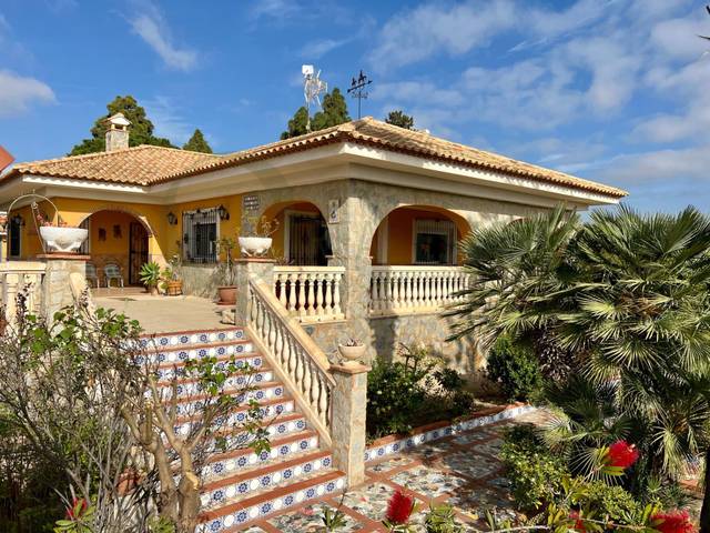 Casa-chalet en Venta en Rebolledo
